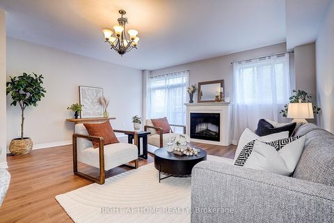 Photo 12 at 15 - 151 Silverwood Avenue, Devonsleigh, Richmond Hill