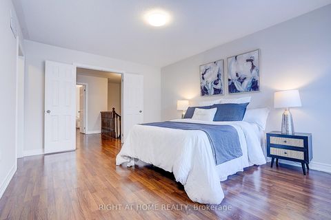 Photo 25 at 15 - 151 Silverwood Avenue, Devonsleigh, Richmond Hill