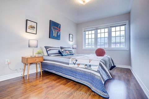 Photo 31 at 15 - 151 Silverwood Avenue, Devonsleigh, Richmond Hill