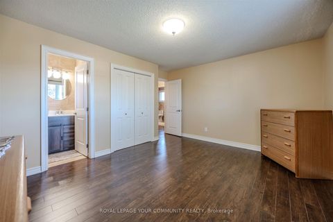 Photo 17 at 260 Mathewson Street, Maple, Vaughan