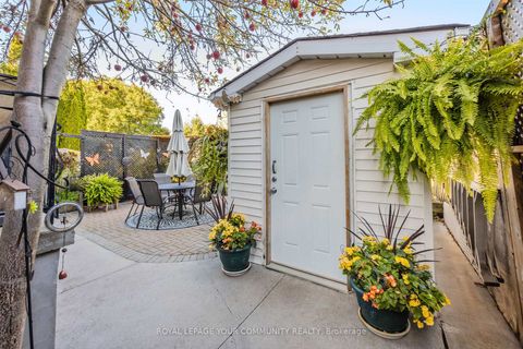 Photo 33 at 260 Mathewson Street, Maple, Vaughan