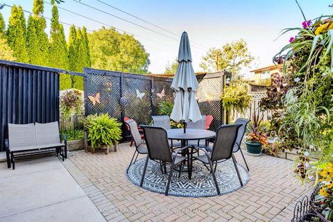 Photo 35 at 260 Mathewson Street, Maple, Vaughan