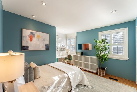 Photo 24 at 32 Bledlow Manor Drive, Guildwood, Toronto