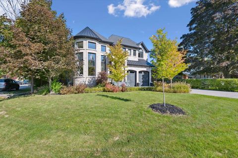 Photo 1 at 14 Westglen Crescent, City Centre West, Toronto