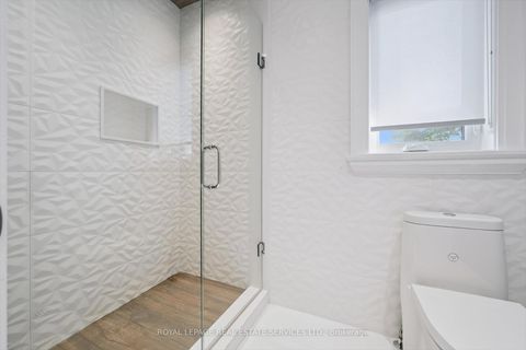 Photo 29 at 14 Westglen Crescent, City Centre West, Toronto