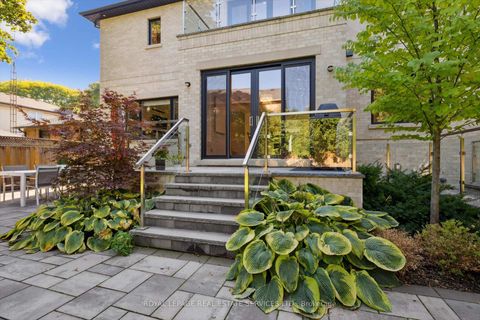 Photo 45 at 14 Westglen Crescent, City Centre West, Toronto