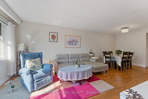 Photo 2 at 37 Callowhill Drive, Richview, Toronto Photo 2 at 37 Callowhill Drive, Richview, Toronto