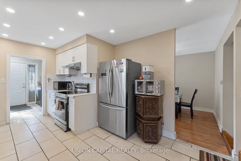 Photo 12 at 37 Callowhill Drive, Richview, Toronto Photo 12 at 37 Callowhill Drive, Richview, Toronto