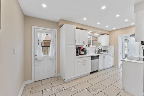 Photo 13 at 37 Callowhill Drive, Richview, Toronto Photo 13 at 37 Callowhill Drive, Richview, Toronto