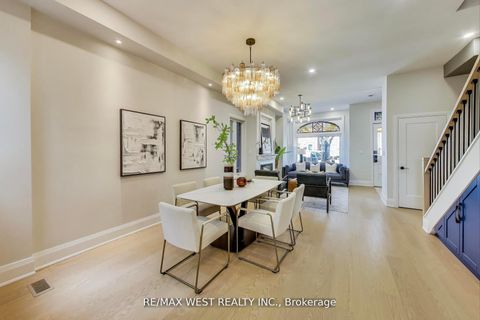 Photo 3 at 21 Rolyat Street, Bellwoods, Toronto