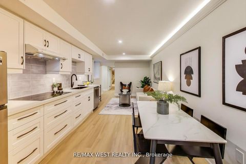 Photo 30 at 21 Rolyat Street, Bellwoods, Toronto