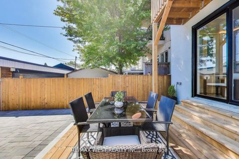 Photo 41 at 21 Rolyat Street, Bellwoods, Toronto