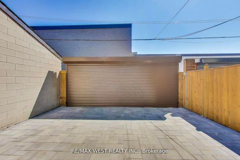 Photo 43 at 21 Rolyat Street, Bellwoods, Toronto