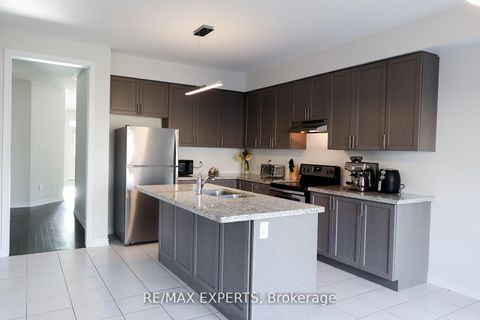 Photo 10 at 1426 Farrow Crescent, Alcona, Innisfil