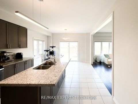 Photo 12 at 1426 Farrow Crescent, Alcona, Innisfil
