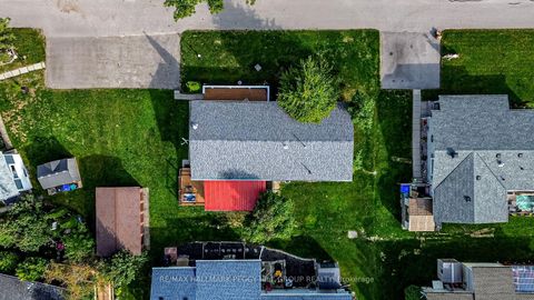 Photo 14 at 15 Riverview Circle, Rural Innisfil, Innisfil Photo 14 at 15 Riverview Circle, Rural Innisfil, Innisfil