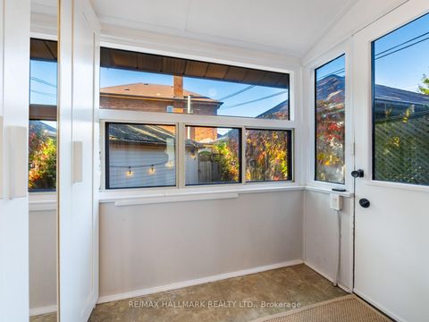 Photo 17 at 54 Avonlea Boulevard, Crescent Town, Toronto