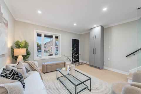 Photo 6 at 300 Wallace Avenue, Junction, Toronto