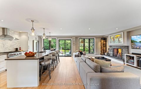 Photo 6 at 12 Glenview Drive, Aurora Highlands, Aurora