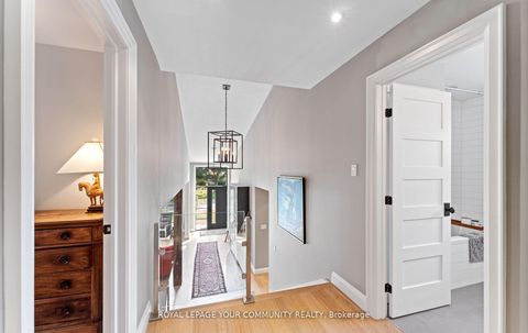 Photo 17 at 12 Glenview Drive, Aurora Highlands, Aurora