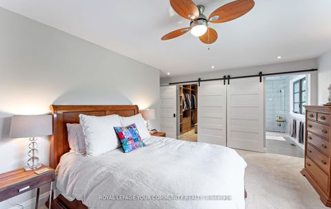 Photo 19 at 12 Glenview Drive, Aurora Highlands, Aurora