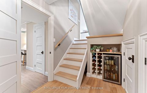 Photo 27 at 12 Glenview Drive, Aurora Highlands, Aurora