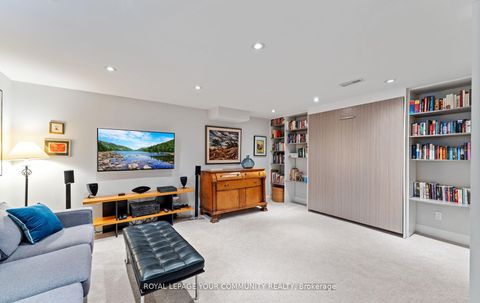 Photo 29 at 12 Glenview Drive, Aurora Highlands, Aurora