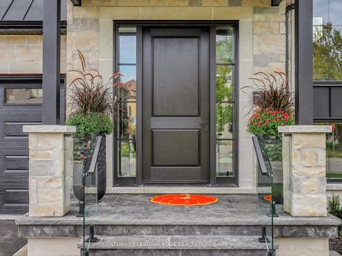 Photo 3 at 31 Naughton Drive, Westbrook, Richmond Hill