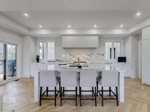 Photo 10 at 31 Naughton Drive, Westbrook, Richmond Hill