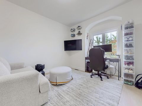 Photo 30 at 31 Naughton Drive, Westbrook, Richmond Hill