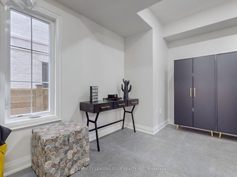 Photo 39 at 31 Naughton Drive, Westbrook, Richmond Hill