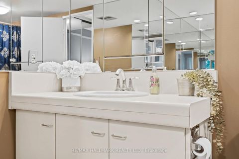 Photo 32 at TH 15 - 260 Heath Street W, Forest Hill South, Toronto