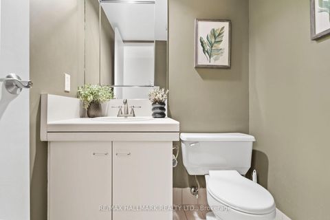 Photo 35 at TH 15 - 260 Heath Street W, Forest Hill South, Toronto