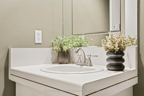 Photo 36 at TH 15 - 260 Heath Street W, Forest Hill South, Toronto