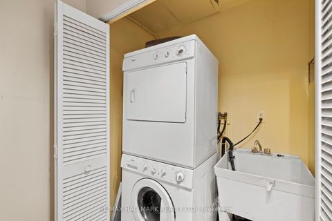 Photo 39 at TH 15 - 260 Heath Street W, Forest Hill South, Toronto