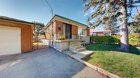 Photo 1 at 85 Romulus Drive, Bendale, Toronto