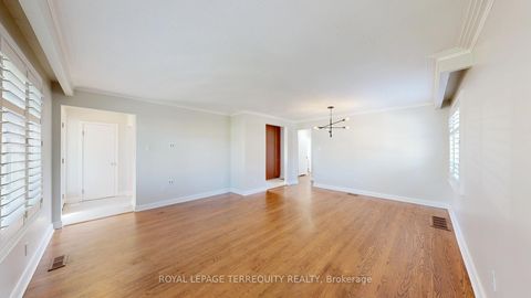 Photo 3 at 85 Romulus Drive, Bendale, Toronto