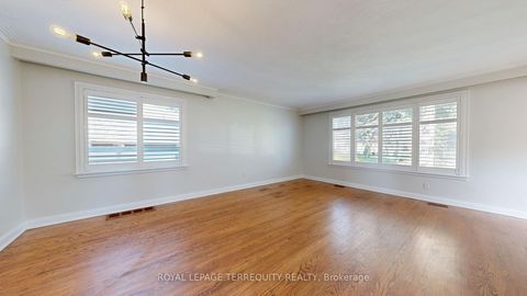 Photo 4 at 85 Romulus Drive, Bendale, Toronto