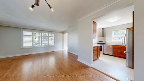 Photo 5 at 85 Romulus Drive, Bendale, Toronto