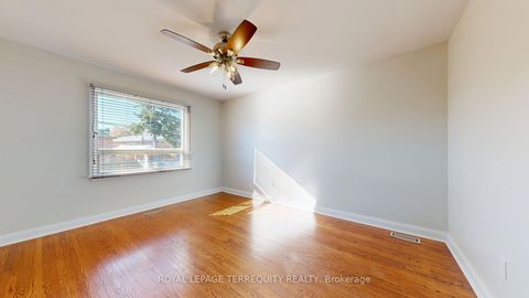 Photo 7 at 85 Romulus Drive, Bendale, Toronto