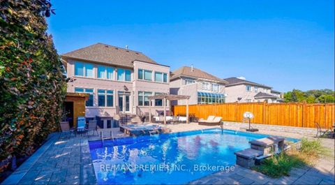 Photo 2 at 267 King High Drive, Beverley Glen, Vaughan