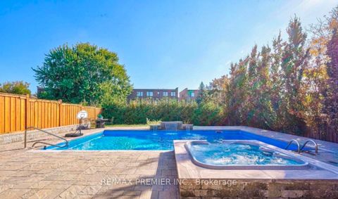 Photo 4 at 267 King High Drive, Beverley Glen, Vaughan