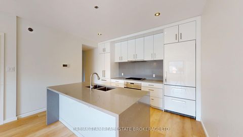 Photo 15 at 3212 Dundas Street W, Junction Area, Toronto