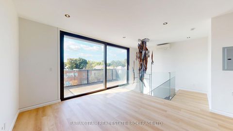 Photo 25 at 3212 Dundas Street W, Junction Area, Toronto