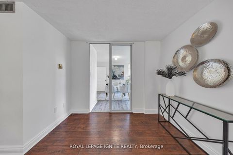 Photo 14 at 215 - 88 Alton Towers Circle, Milliken, Toronto