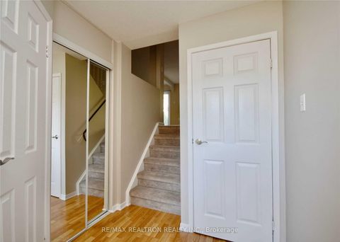 Photo 2 at 12 Robin Court, Cundles East, Barrie