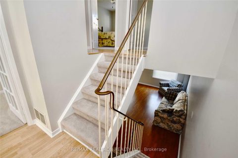 Photo 9 at 12 Robin Court, Cundles East, Barrie Photo 9 at 12 Robin Court, Cundles East, Barrie