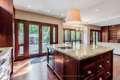 Photo 14 at 177 Roxborough Drive, Moore Park, Toronto