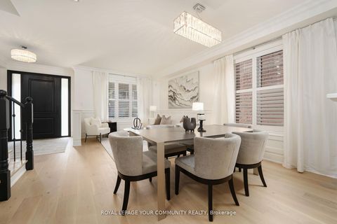 Photo 7 at 4 Dairy Avenue, Oak Ridges, Richmond Hill