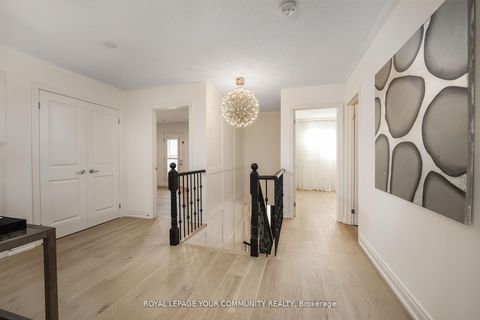 Photo 22 at 4 Dairy Avenue, Oak Ridges, Richmond Hill